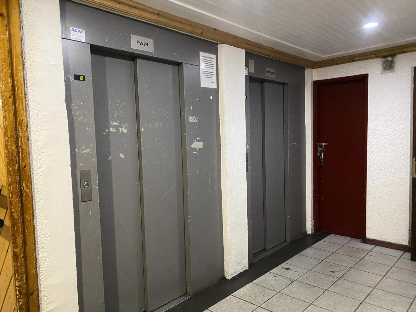 Neves - Location: Ensoleille Pour 4 Personnes Dans Un Quartier Anime